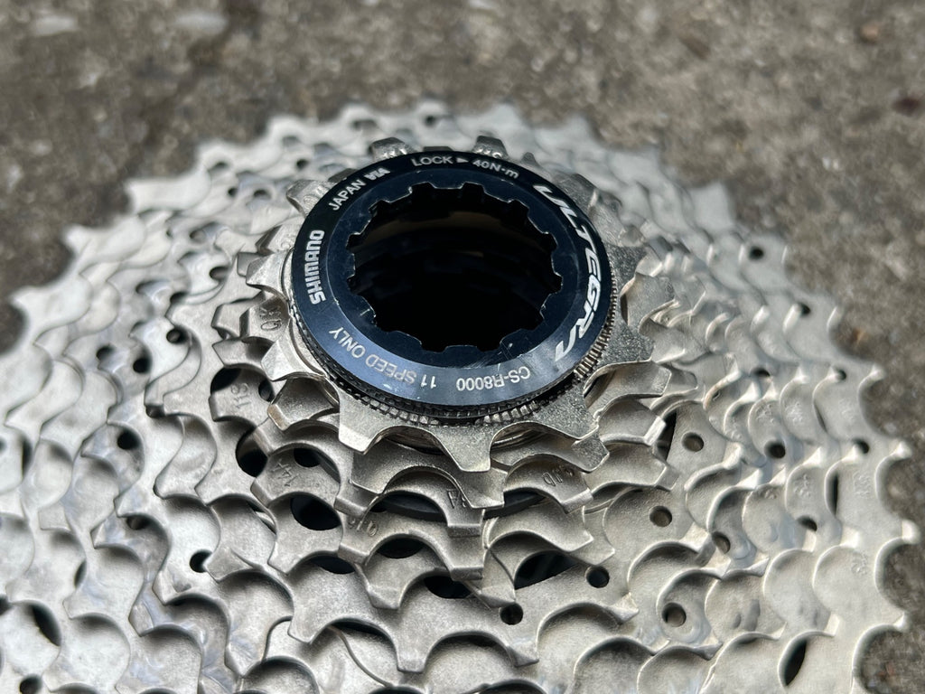 Shimano Ultegra CS-R8000 11-32T 11 Speed Cassette Wide Range Road Gravel Bike  - Image 3
