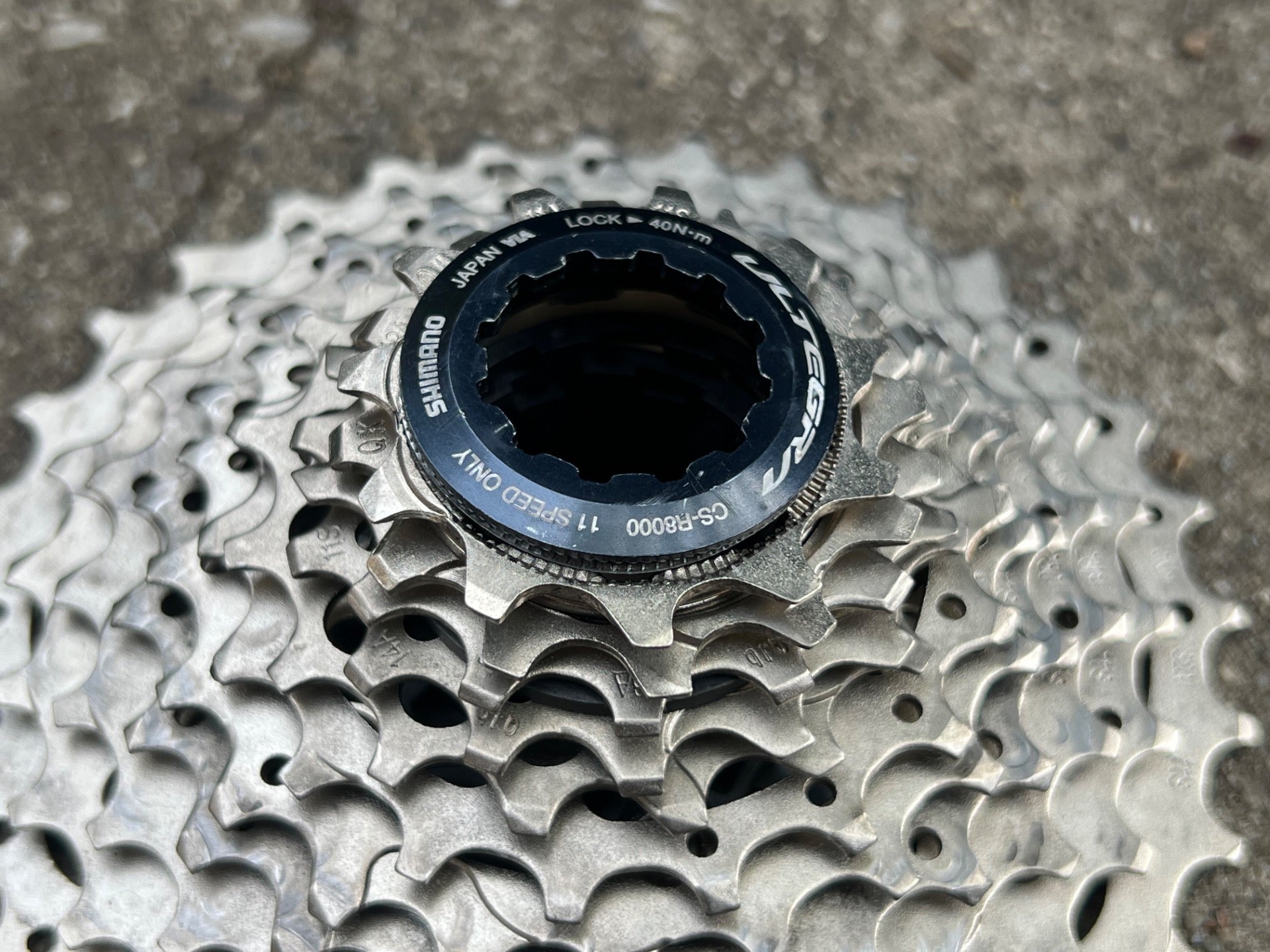 Shimano Ultegra CS-R8000 11-32T 11 Speed Cassette Wide Range Road Gravel Bike  - Image 3