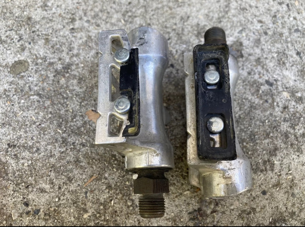 Vintage MKS AR-8 Pedals Road Bike Fits Toe Clips Silver Alloy Steel Retro Bike - Image 3