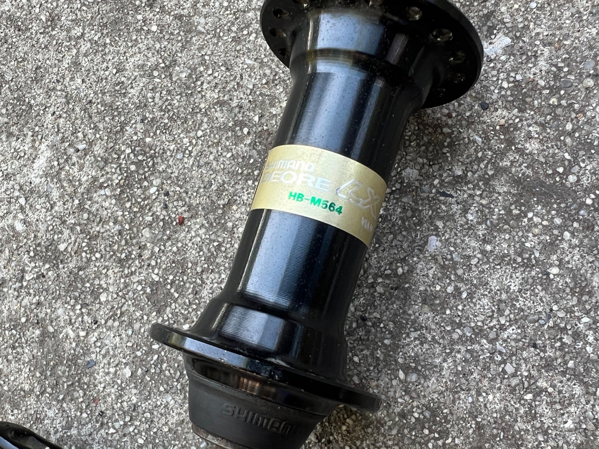 Shimano Deore LX 32H Hole HB-M564 Front Hub & Quick Release Vintage MTB Black  - Image 3