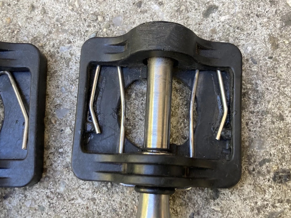 Avenir Vintage Clipless Pedals Black MTB Retro Bike Silver Chrome Road Gravel - Image 3