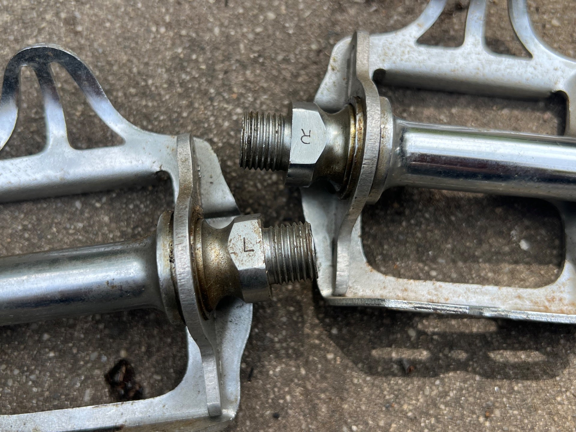 Lyotard Berthet 1/2” Toe Clip Pedals Vintage Chrome Steel Road Touring Bike  - Image 3