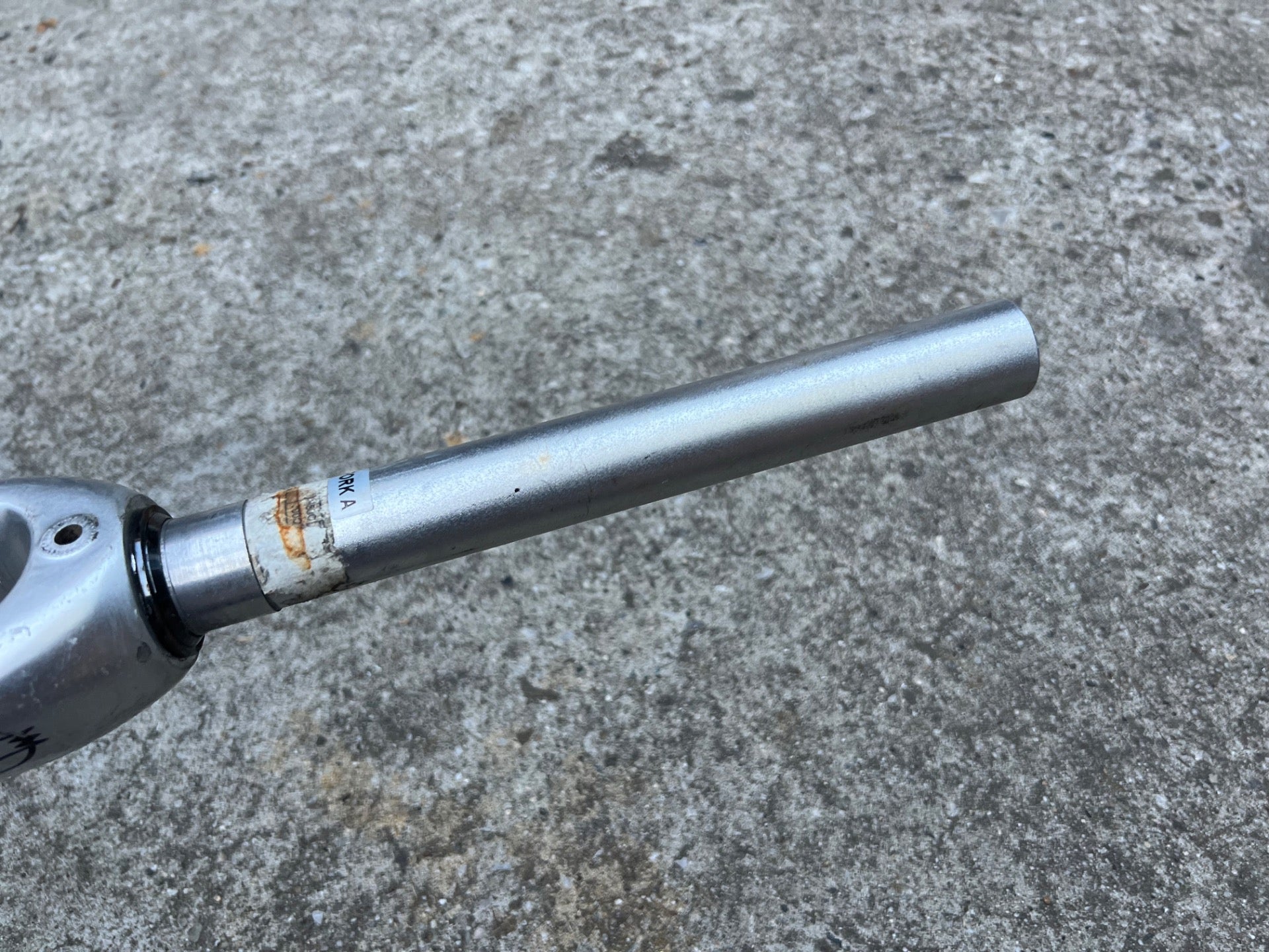 Fuji Carbon Fork 1 1/8” Threadless Steerer 9.25” Silver Black Road Bike Racing - Image 7
