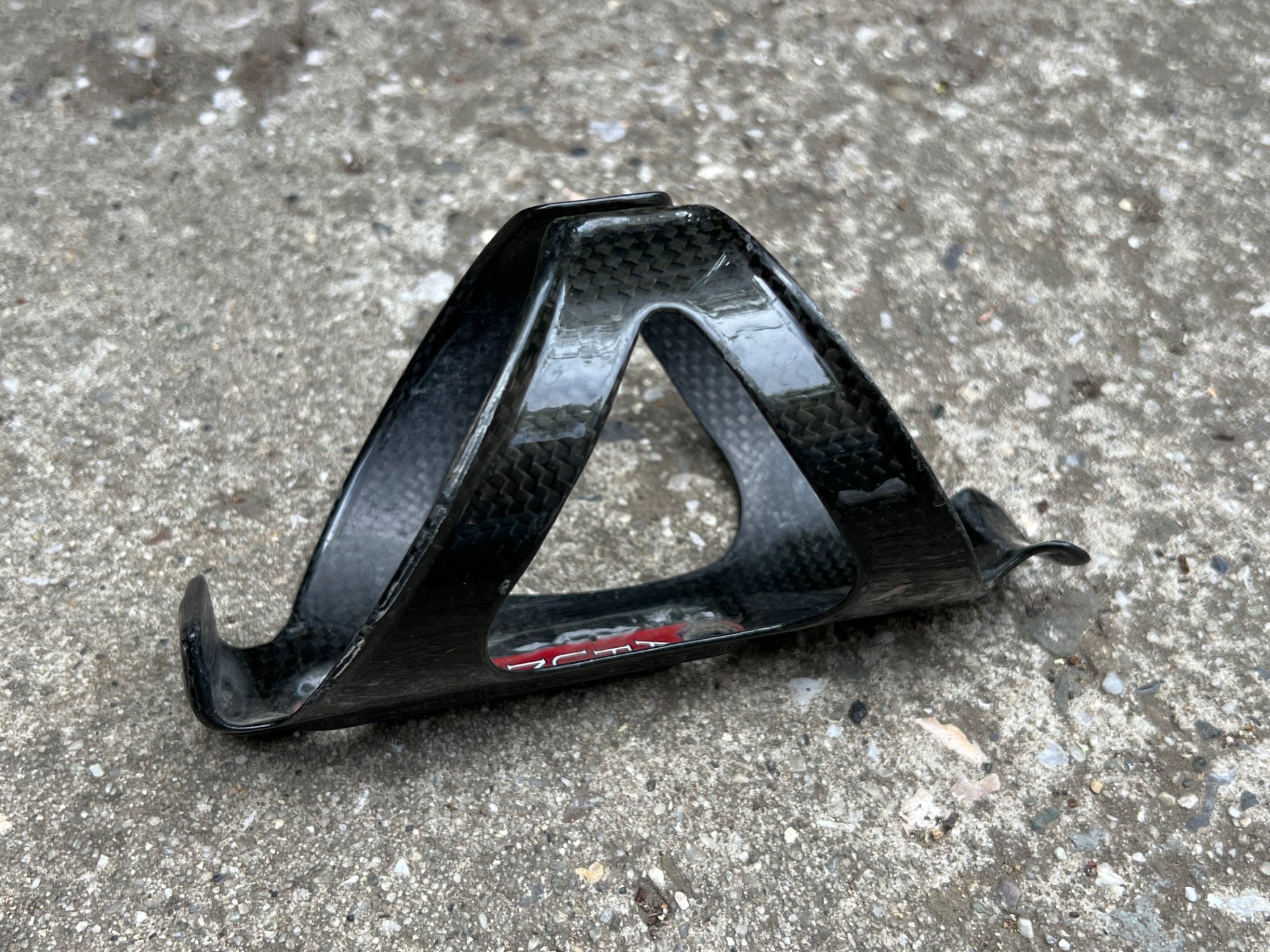 Arundel Carbon Fiber Bottle Cage Black Red Road Bike Cycling Racing 31 Grams - Image 3