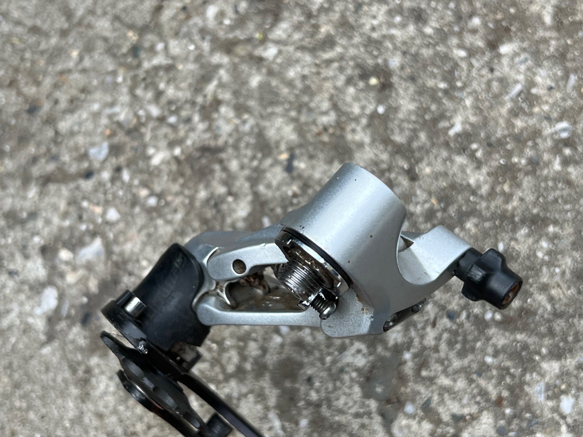 Shimano Deore XT M760 Long Cage 9 Speed Rear Derailleur Rapid Rise Mountain Bike - Image 7