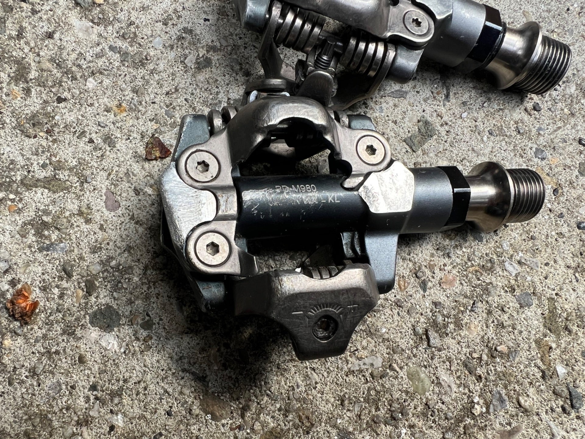 Shimano XTR M980 Clipless Pedals & Cleats SPD Mountain Gravel CX XC Bike Racing  - Image 3