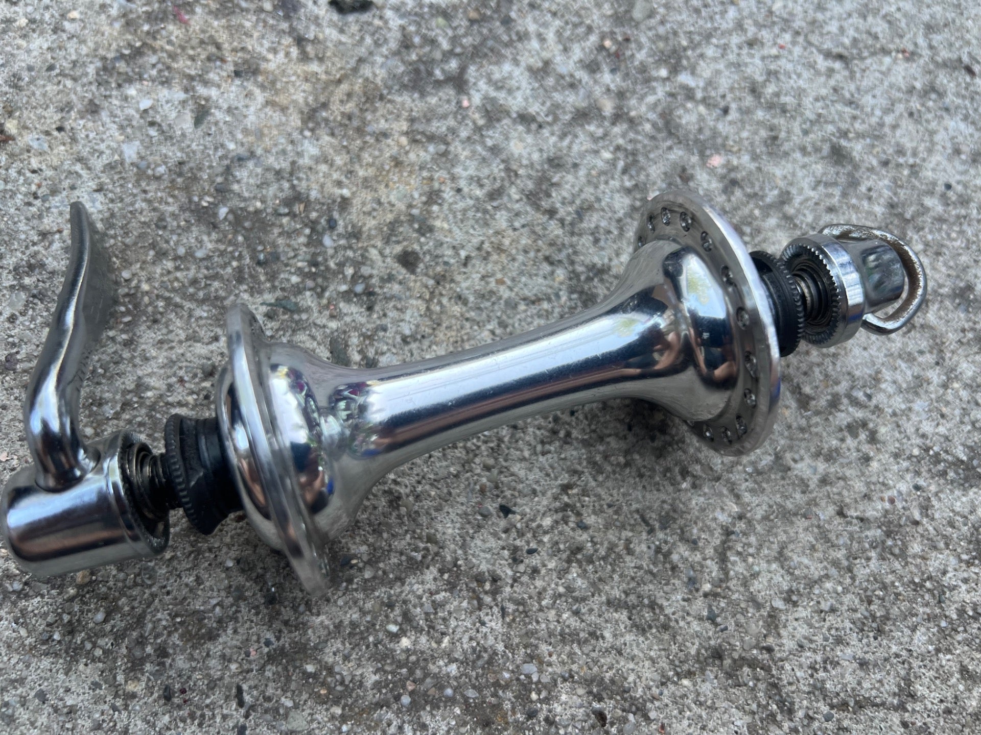 Shimano Dura Ace 7400 36H Hole Front Hub & Quick Release Vintage Road Bike   - Image 3