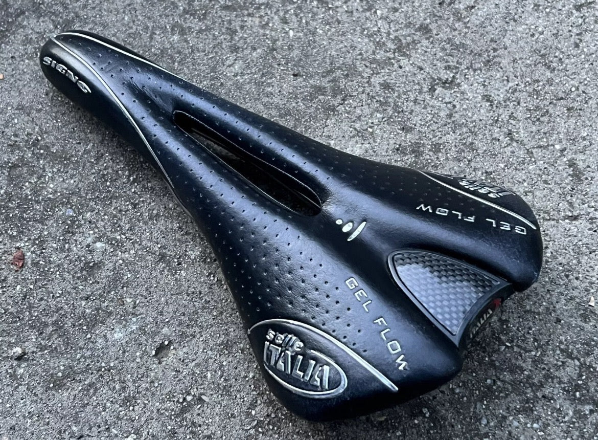 NICE Selle Italia Gel Flow Saddle Signo Carbon Titanium Black Road Racing 236g - Image 3