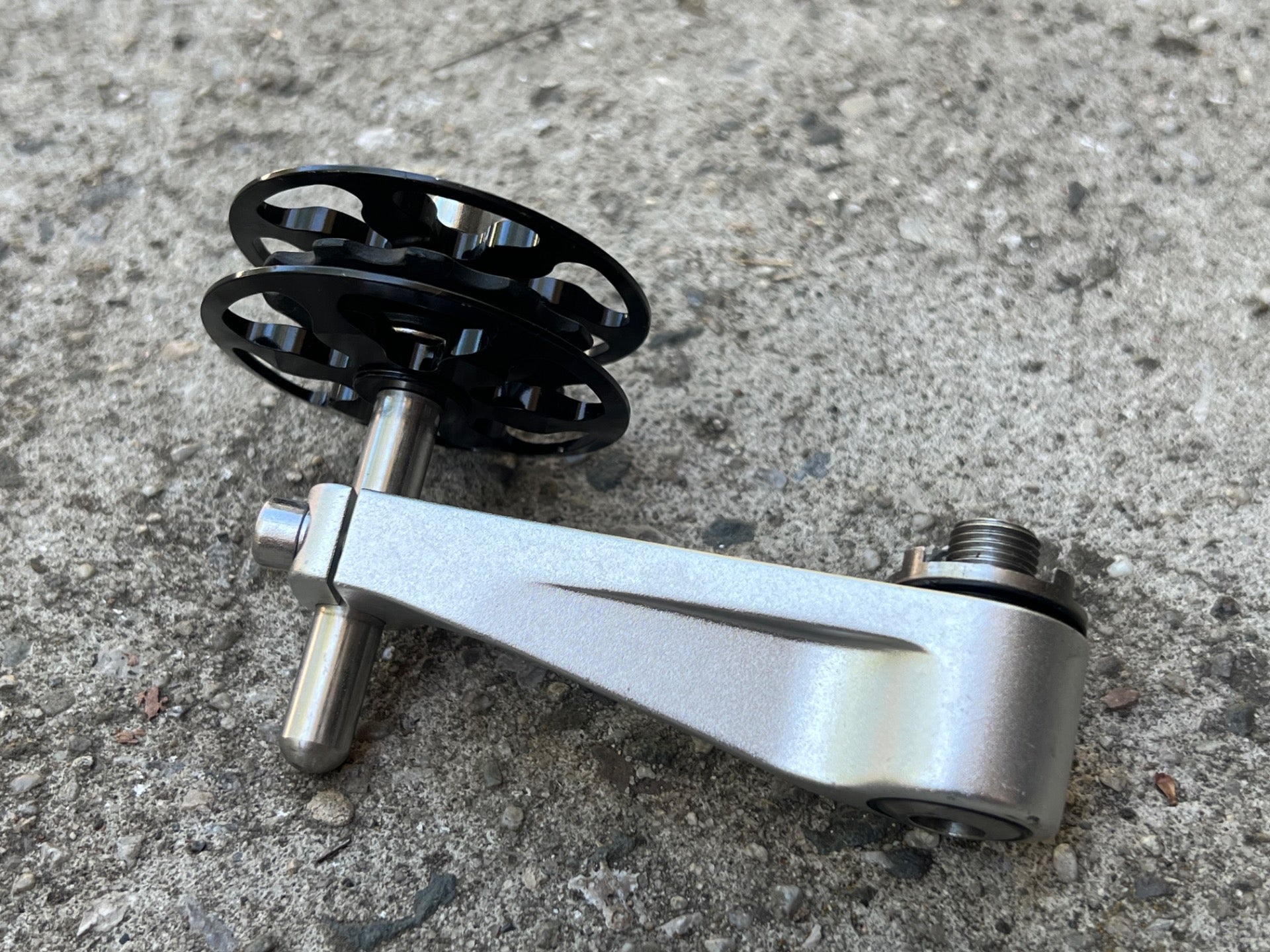 Surly Singleator Single Speed Chain Tensioner Silver Mountain Bike Pulley - Image 3