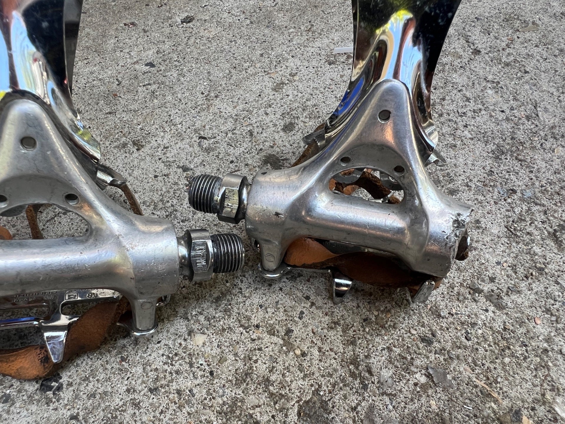 Shimano 600 PD-6207 Toe Clip Pedals W Toe Clips & Straps Vintage Touring Road   - Image 7