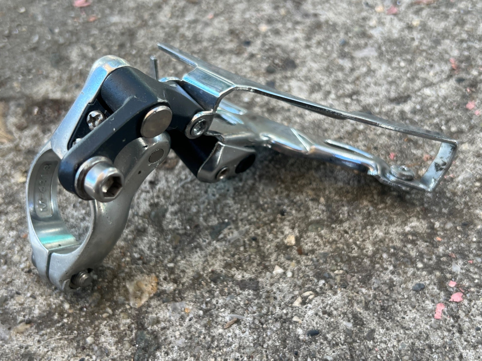 Shimano Deore XT FD-M737 31.8mm Bottom Pull Front Derailleur Triple 3x8 Vintage - Image 3