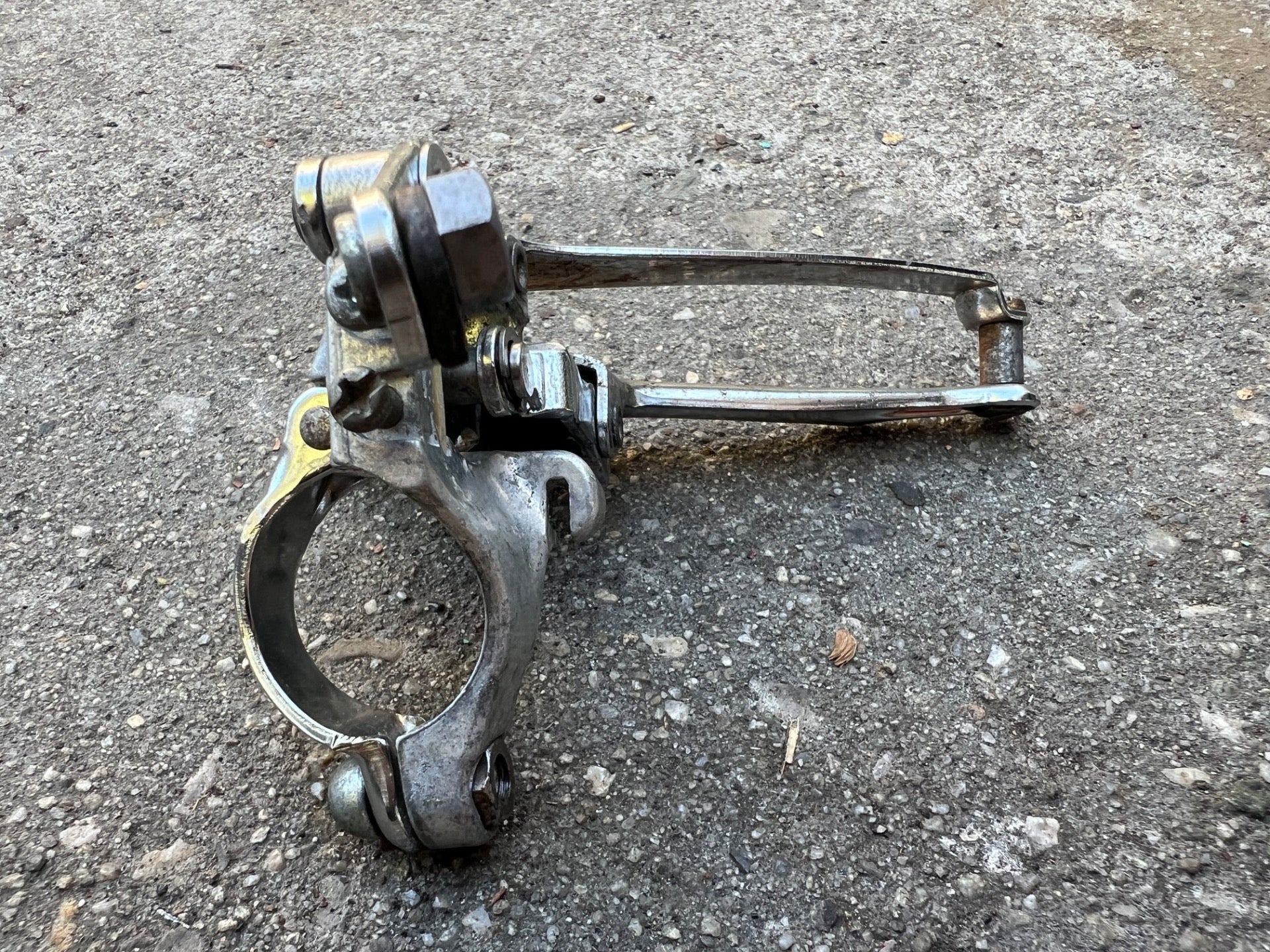 Shimano Z Series FD-Z202 28.6mm Bottom Pull Double Front Derailleur Vintage Road - Image 3