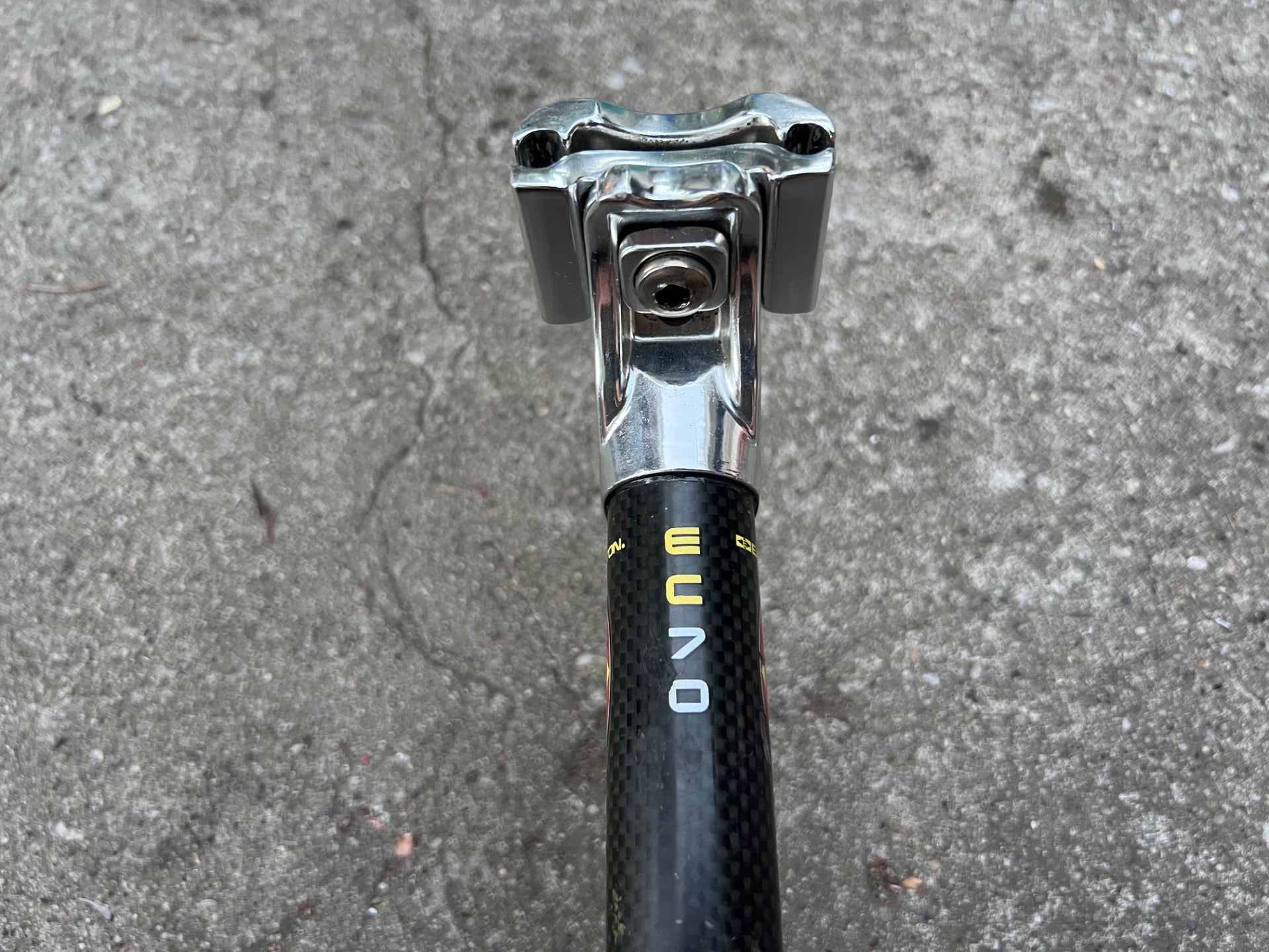 Easton EC70 Carbon Seatpost 27.2x300mm Vintage MTB Road Bike Black Silver - Image 3
