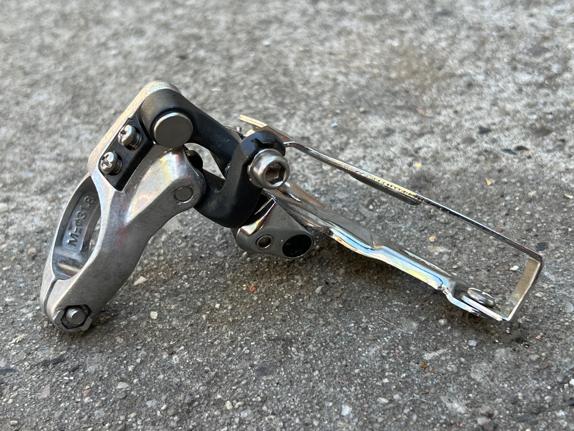 Shimano Deore XT FD-M737 31.8mm Top Pull Front Derailleur Triple 3x8 Vintage - Image 3