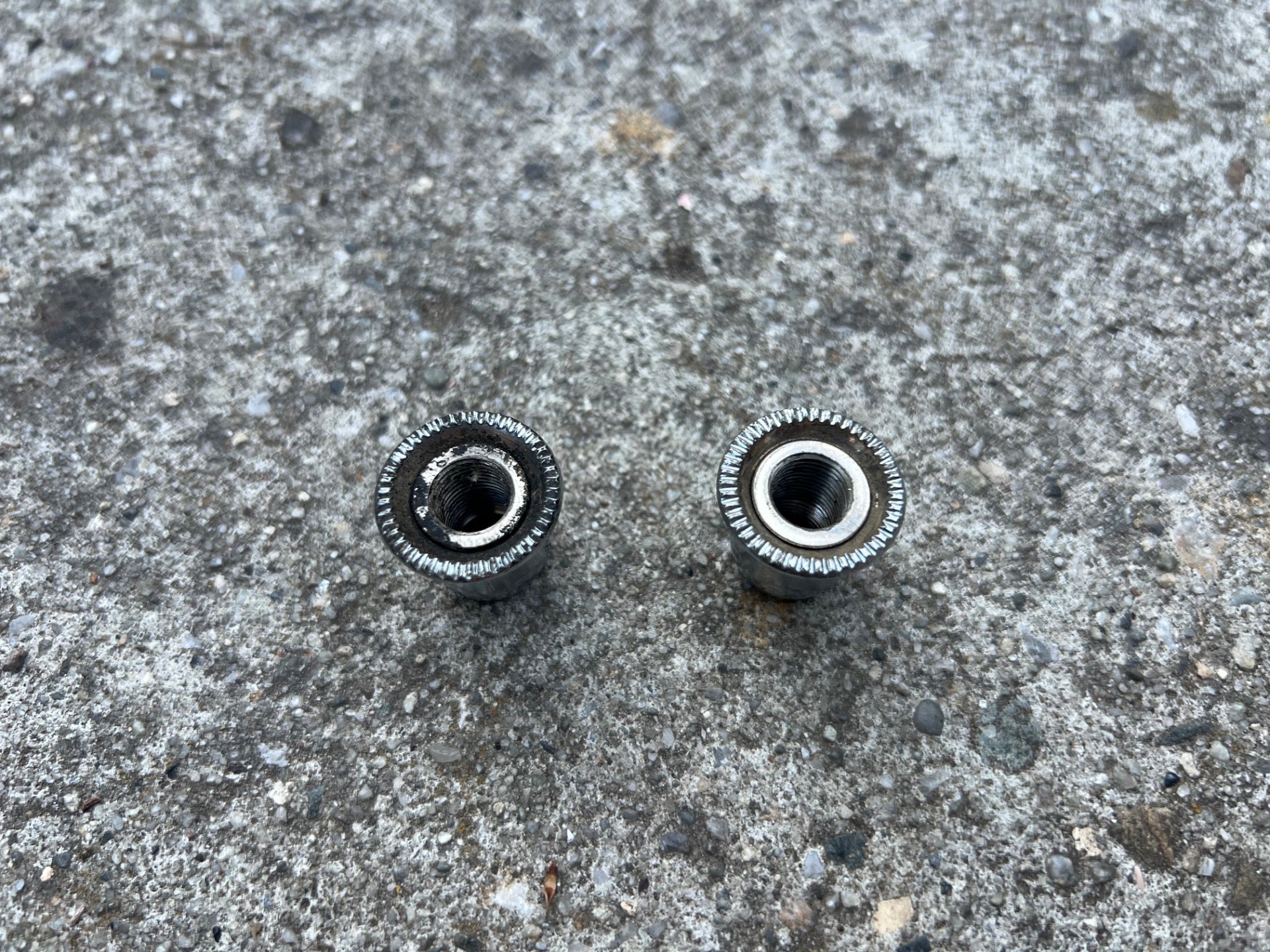 Raleigh Axle Nuts 3/8”x26TPI 9.5 Chrome Red R Logo Hub Vintage Retro Bike - Image 3