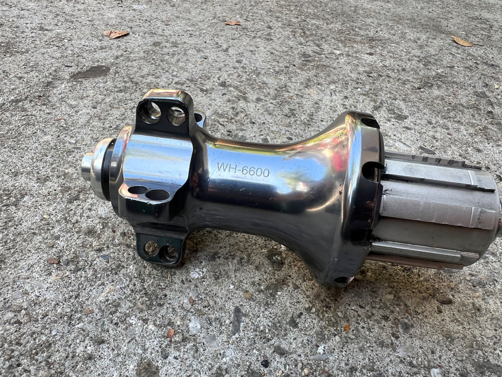 Shimano Ultegra WH-6600 8-10 Speed Hyperglide 130mm Rear Hub Road Bike Silver  - Image 3
