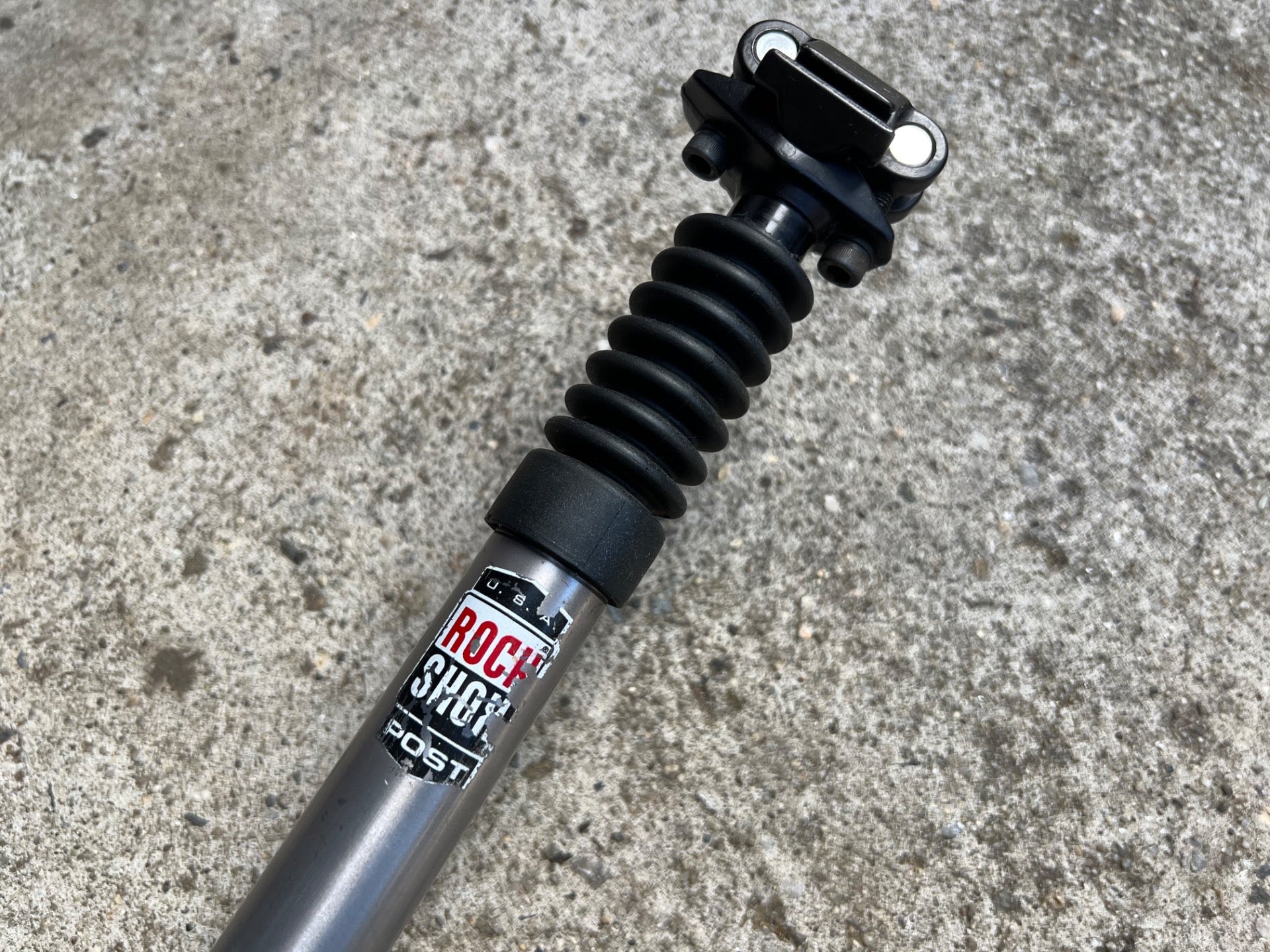 Rockshox Suspension Seatpost 26.8x350mm Vintage Mountain Gravel Bike MTB Silver  - Image 5