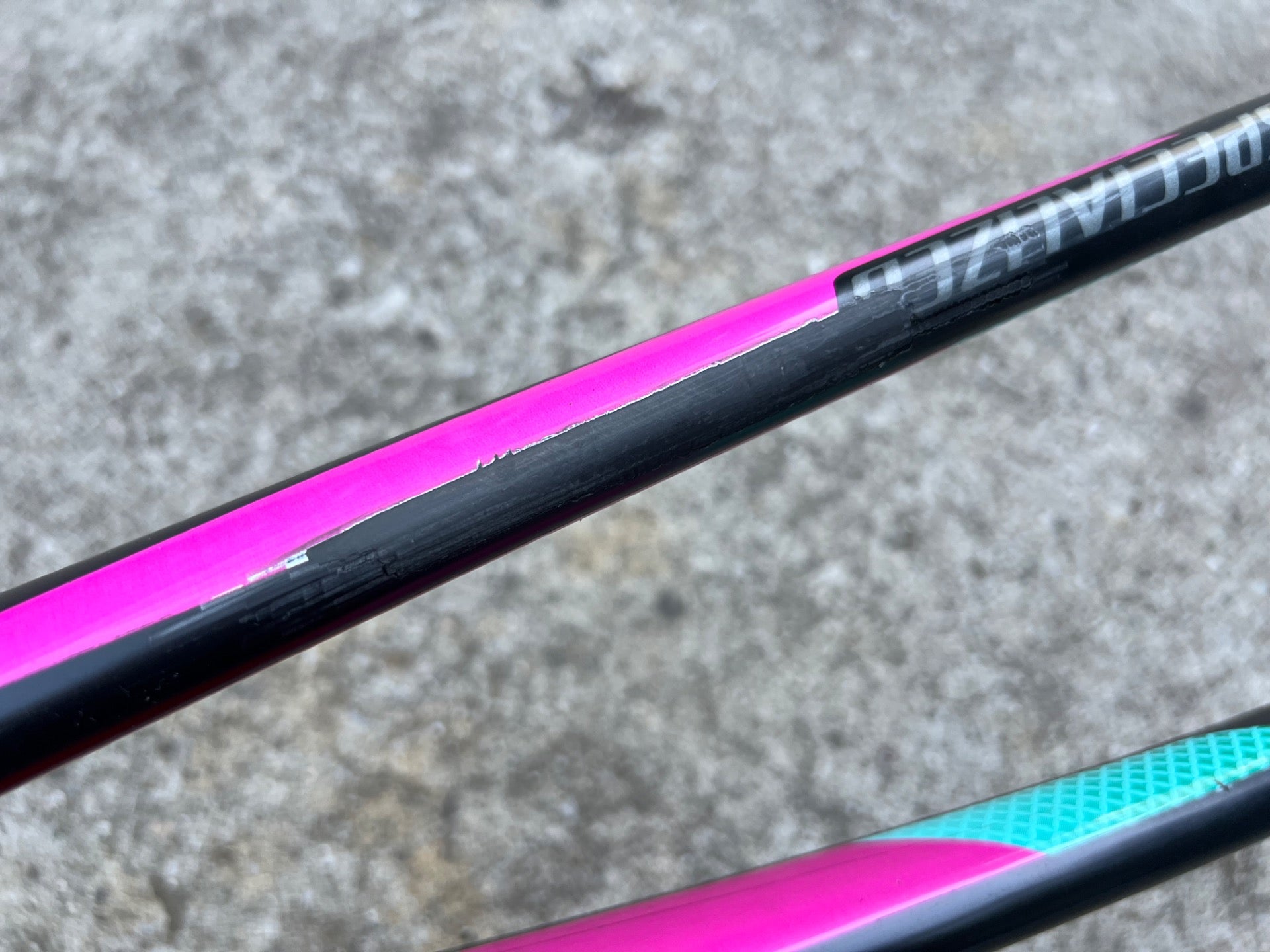 Specialized Carbon Fork 1 1/8” to 1 1/4” Tapered Threadless 8.5in Black Red Pink - Image 10