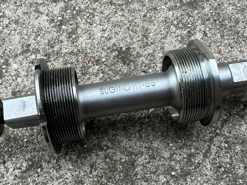 Sugino MT68 68mm 115mm English Bottom Bracket 1.37x24T Chrome Vintage Road Bike  - Image 3