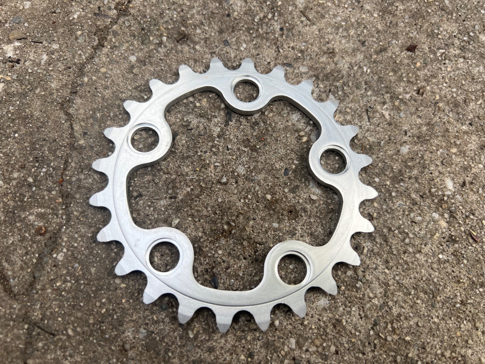 NOS Avocet 74 BCD 24T Granny Ring Chainring Small Vintage Retro Silver Touring - Image 3