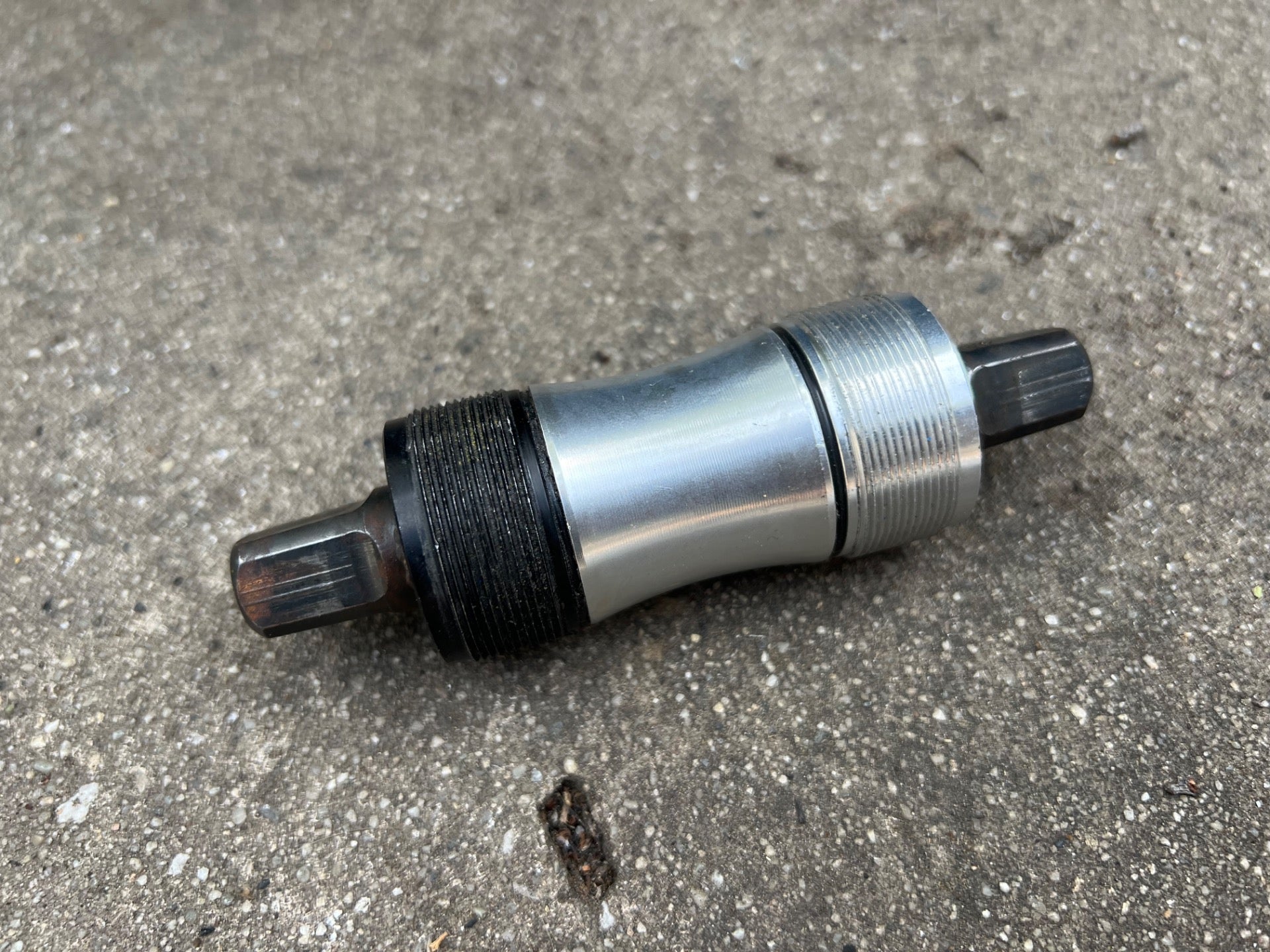 Real Bottom Bracket 117mm 68/73mm English Thread Square Taper Vintage Mountain  - Image 3