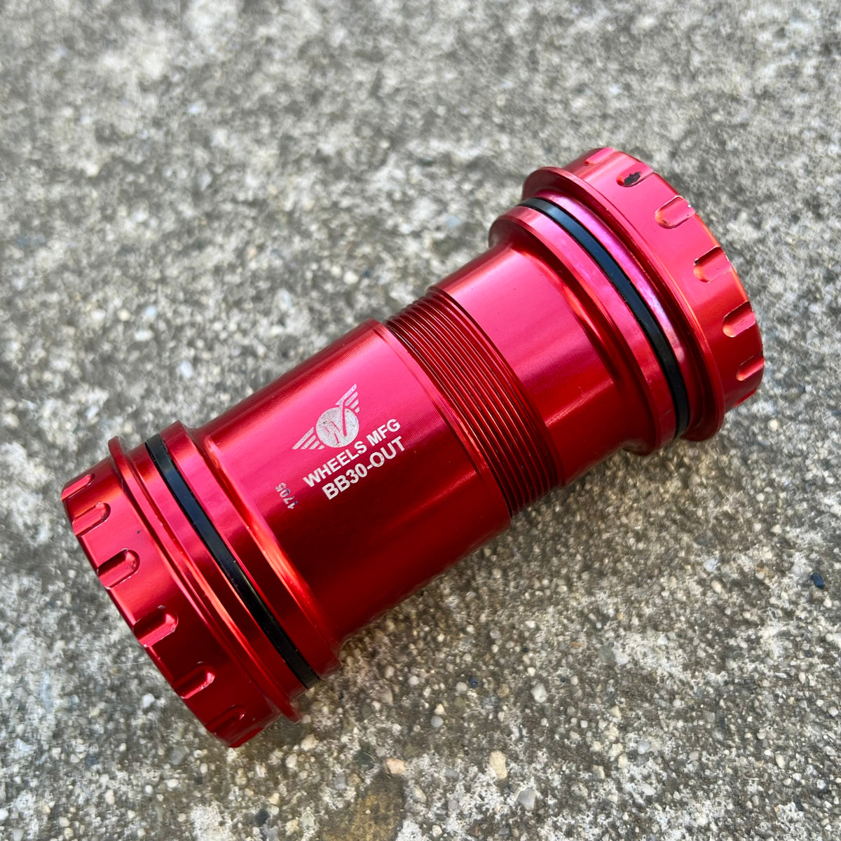 Wheels MFG BB30 Outboard Bottom Bracket 24mm for Shimano Spindles