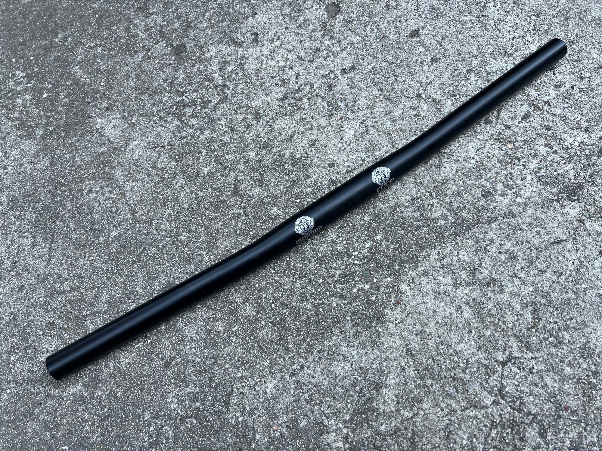 MINT Titec Enduro HF Flat Bars 25.4x560mm Vintage MTB Black Aluminum Alloy