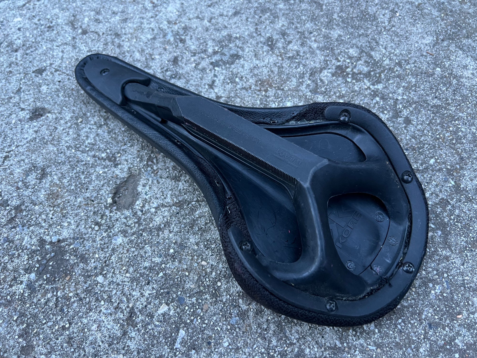 KORE SDG I-Beam Saddle Black Vintage MTB Mountain Bike 280x130mm