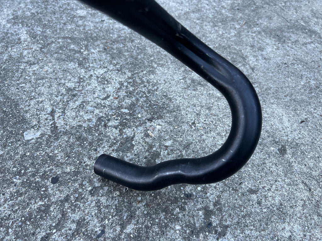 Salsa Poco 360mm 36cm 26.0 Black Road Bike Short Narrow Drop Bars