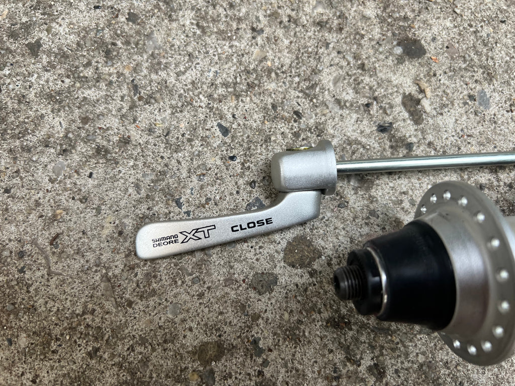 NOS Shimano Deore XT FH-M752 36H 135mm Rear Hub w Skewer Vintage MTB 8/9/10 Speed