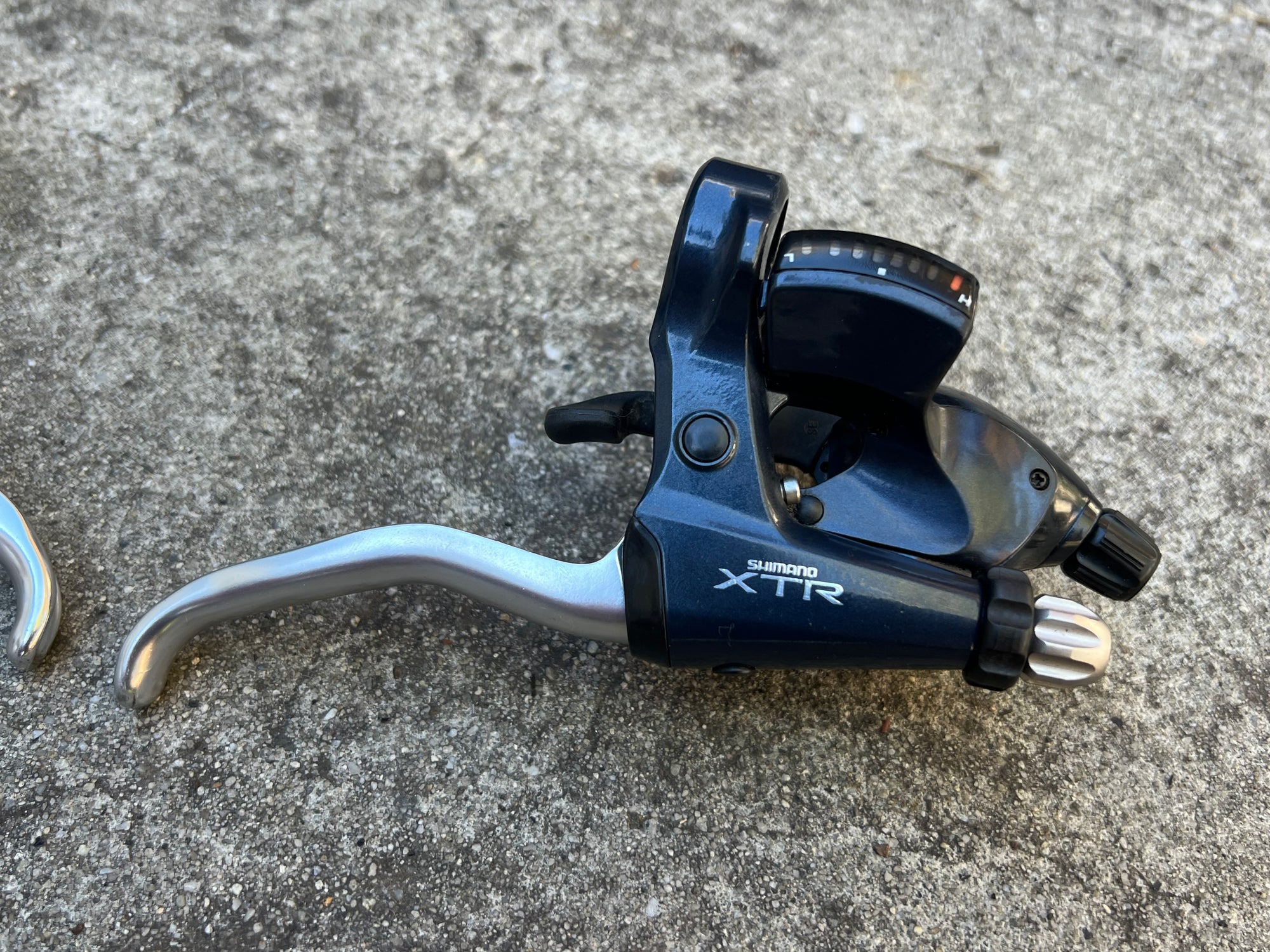 Shimano XTR ST-M900 Brake & Shifter Combo Shifters 3x8 Speed Cantilever MTB 9/10
