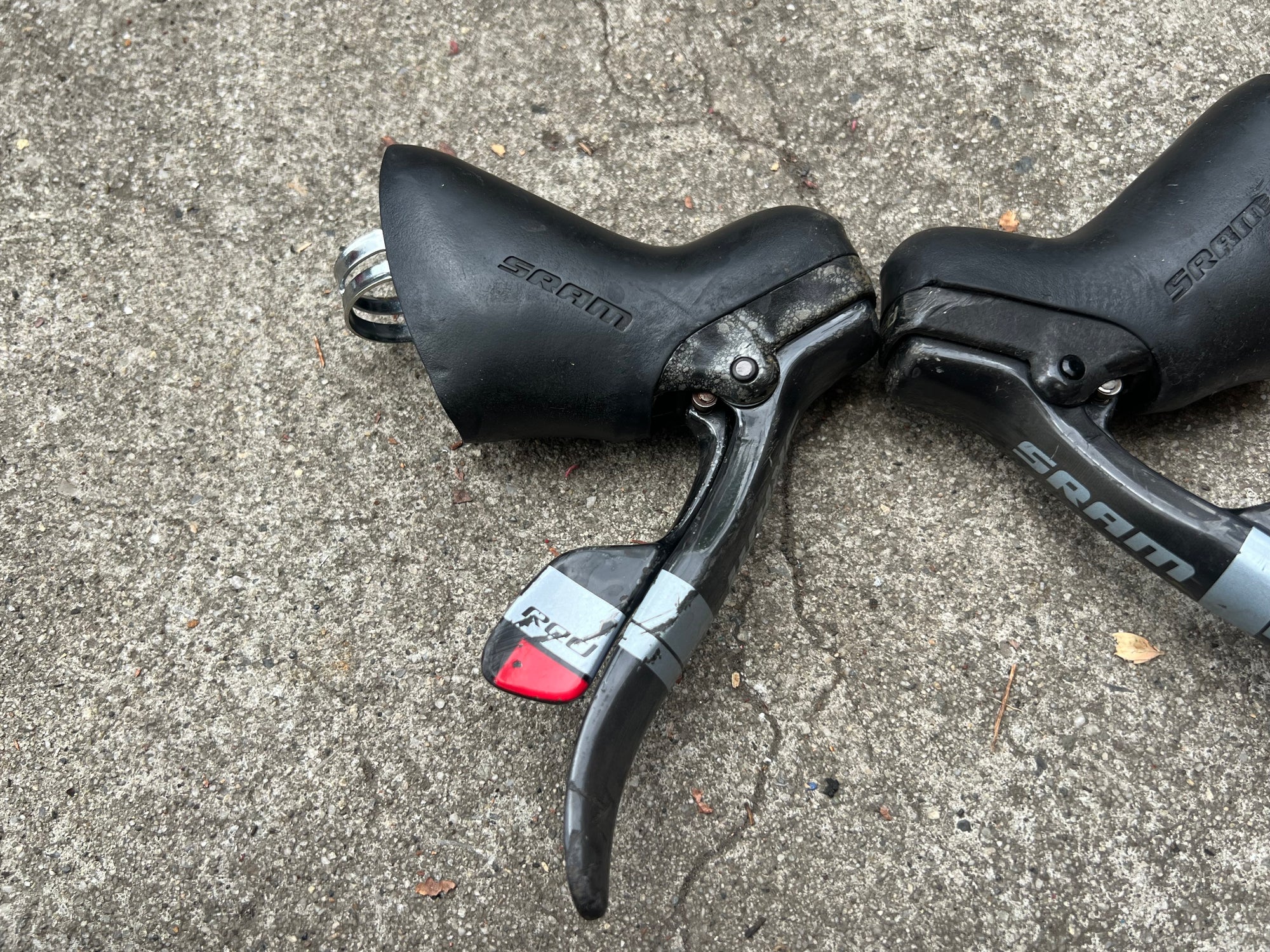 SRAM RED 22 2x10 Speed Double Tap Road Bike Brifters Brake Levers Shifters