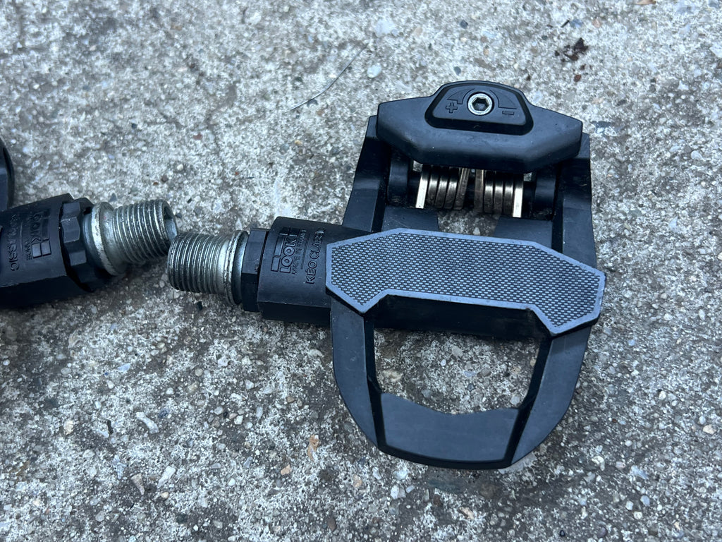 LOOK KEO Classic Clipless Pedals Road Bike Black Cycling 9/16” Touring