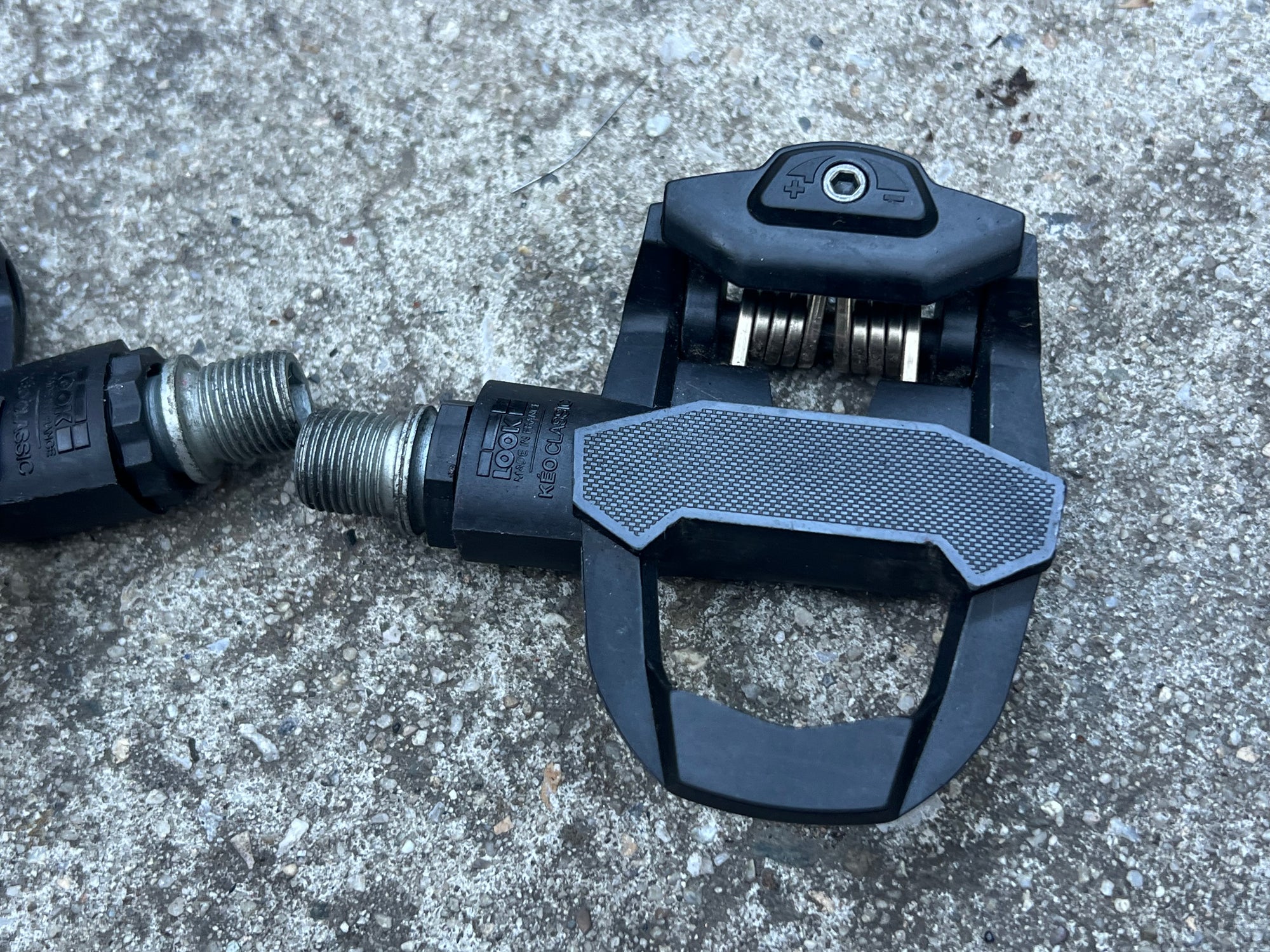LOOK KEO Classic Clipless Pedals Road Bike Black Cycling 9/16” Touring
