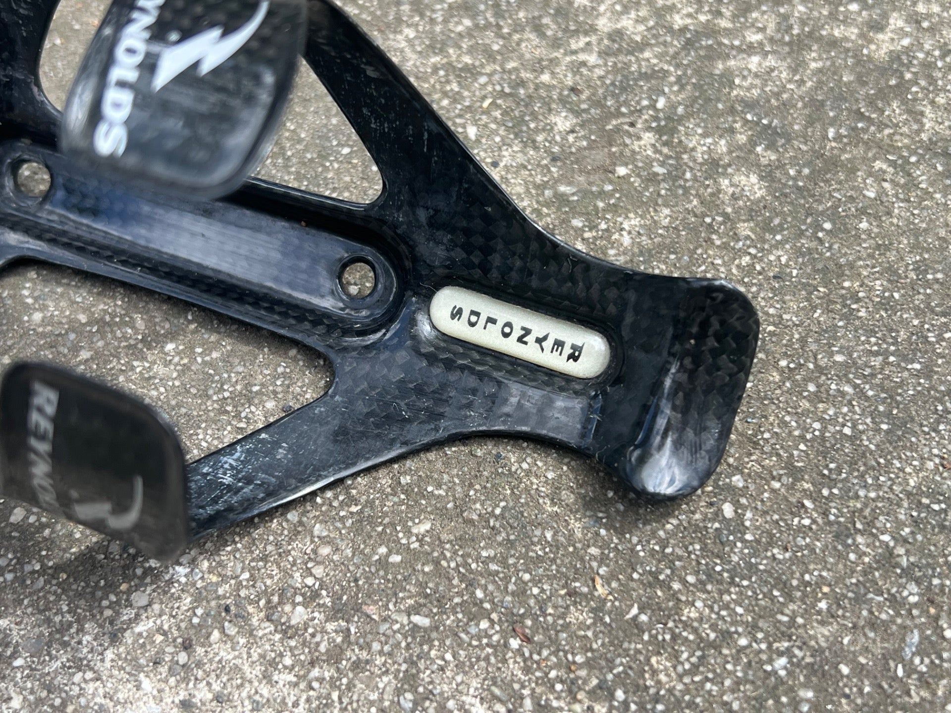 Reynolds Carbon Bottle Cage 28 Grams Black Road Bike Racing Cycling Fiber - Image 4