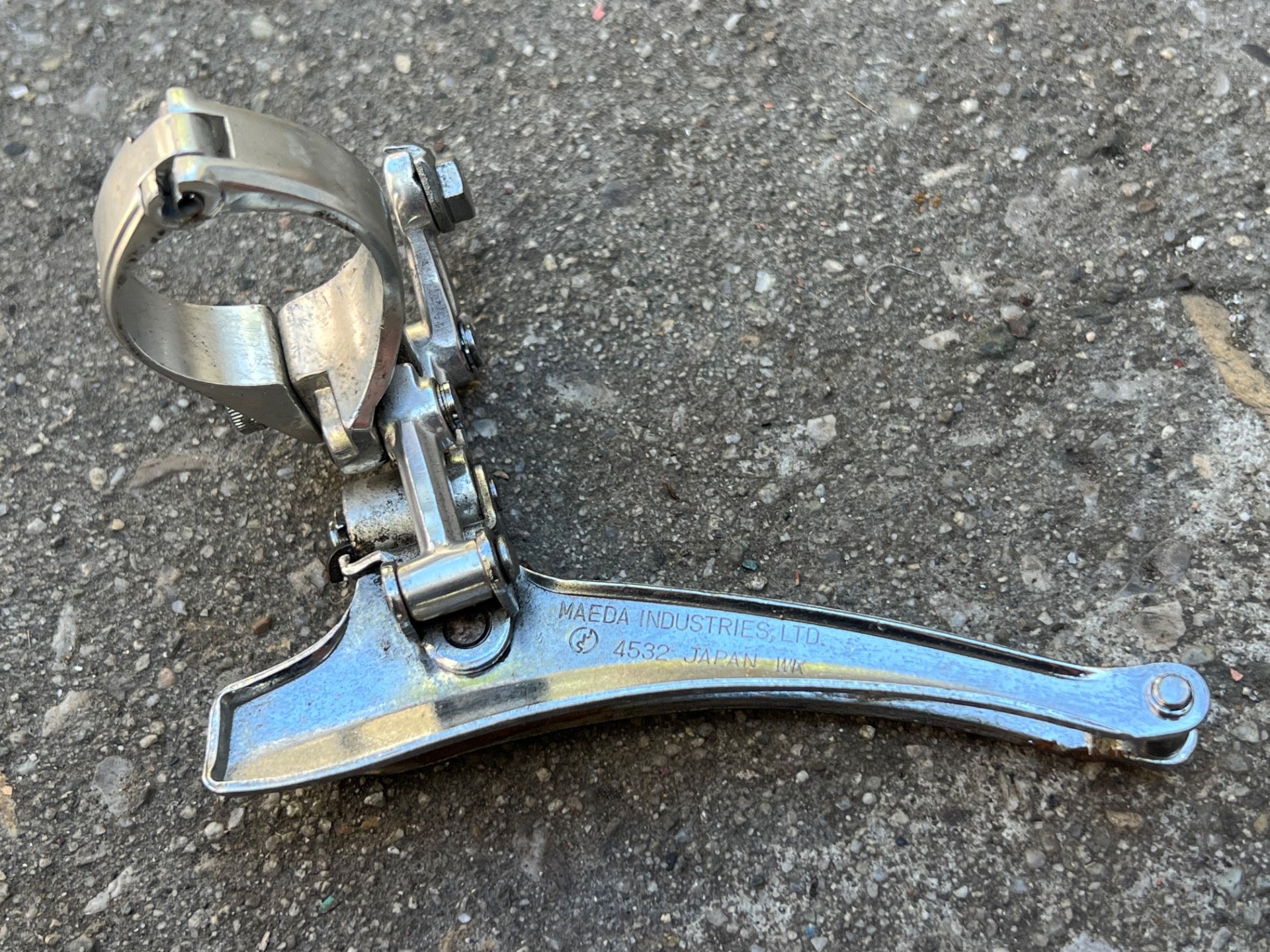 Suntour Cyclone 1st gen 28.6mm Bottom Pull Front Derailleur Vintage Road Double - Image 4