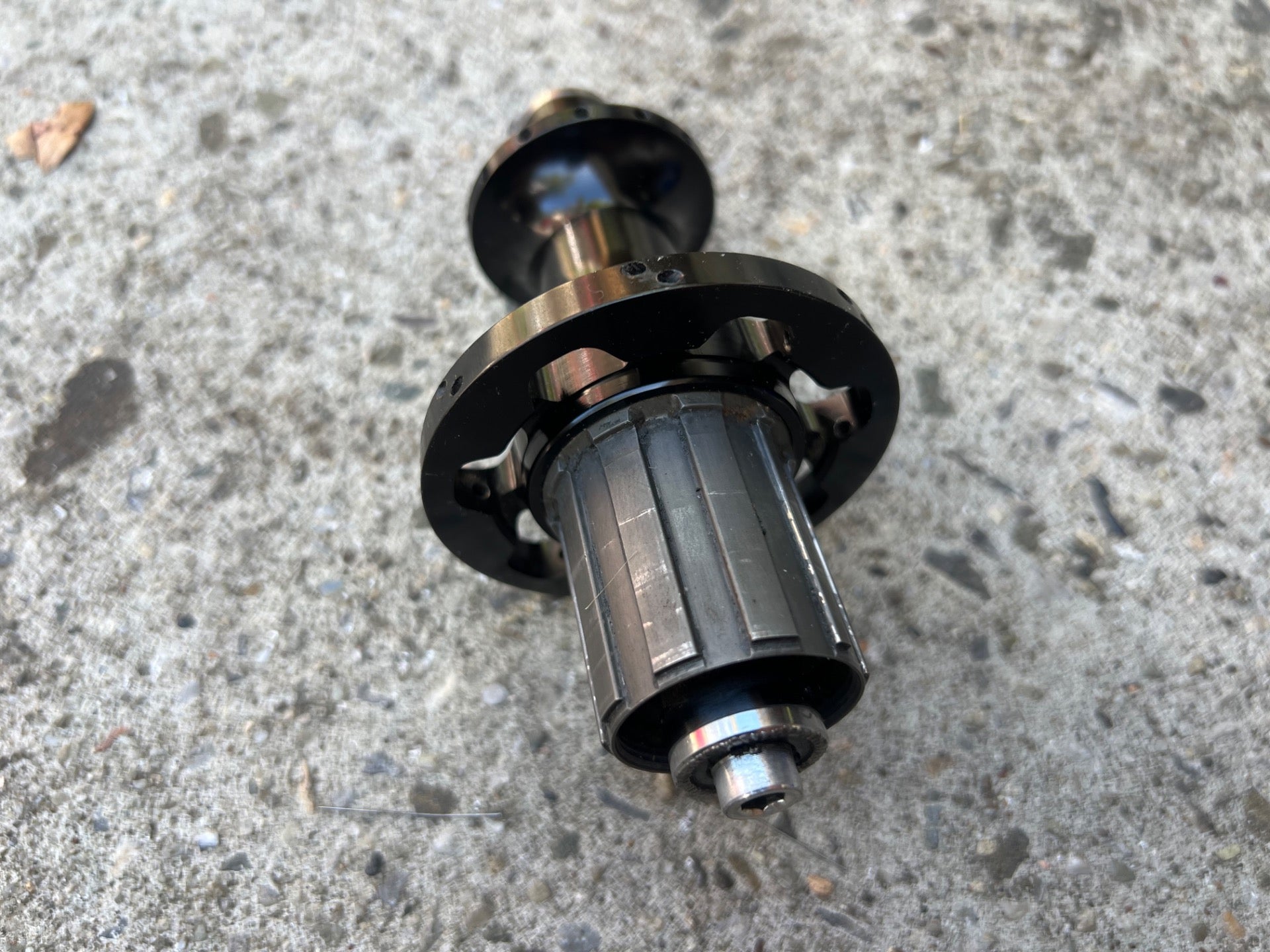 Easton 28H Hole Rear Hub 8/9/10 Speed 130mm Black Road Bike Racing  - Image 4