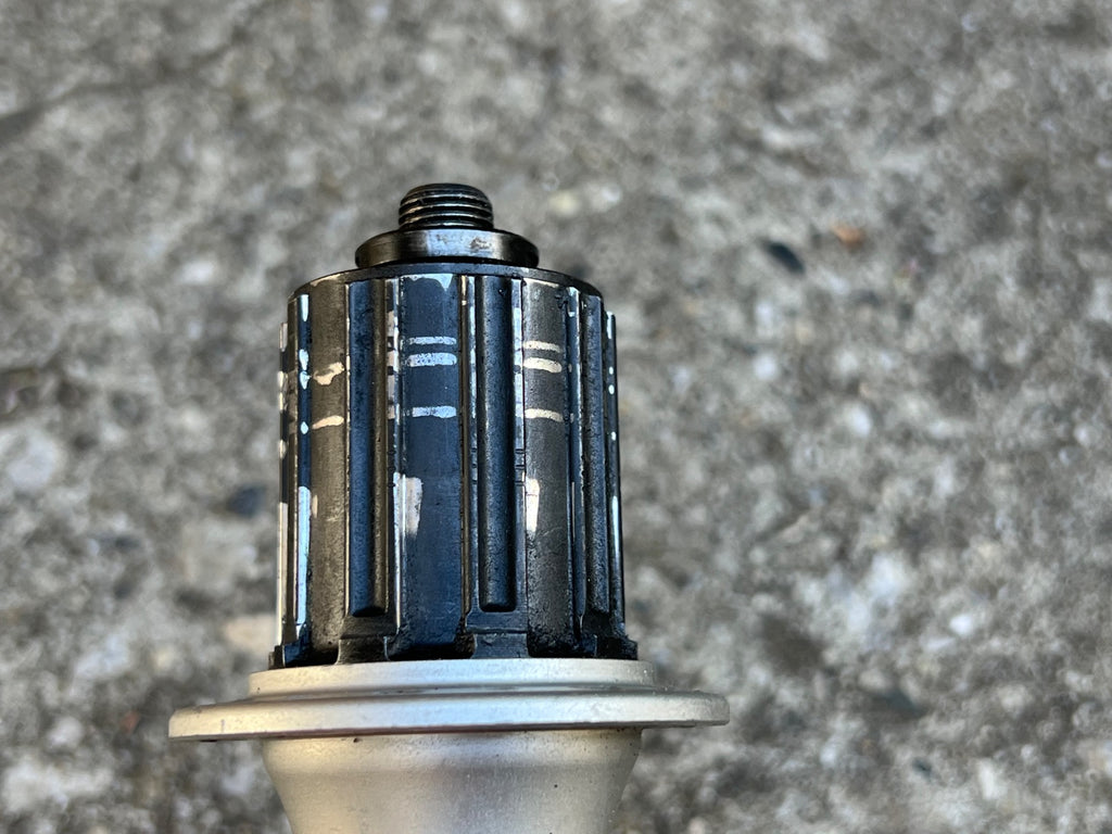 Shimano Deore XT FH-M752 32H 135mm 8-10 Speed Rear Hub MTB Mountain Bike Silver - Image 4