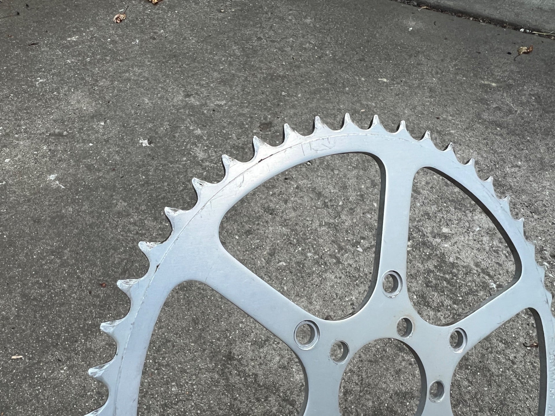 Sugino 50T 50.4/80 BCD Chainring For TA Stronglight Cranks Vintage Silver 6 Bolt - Image 4
