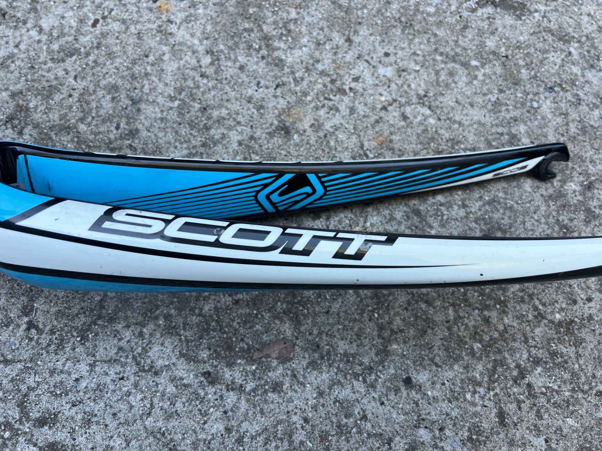 Scott Carbon Fork 700c 1 1/8” 9.25” Threadless Steerer Road White Blue Black  - Image 9