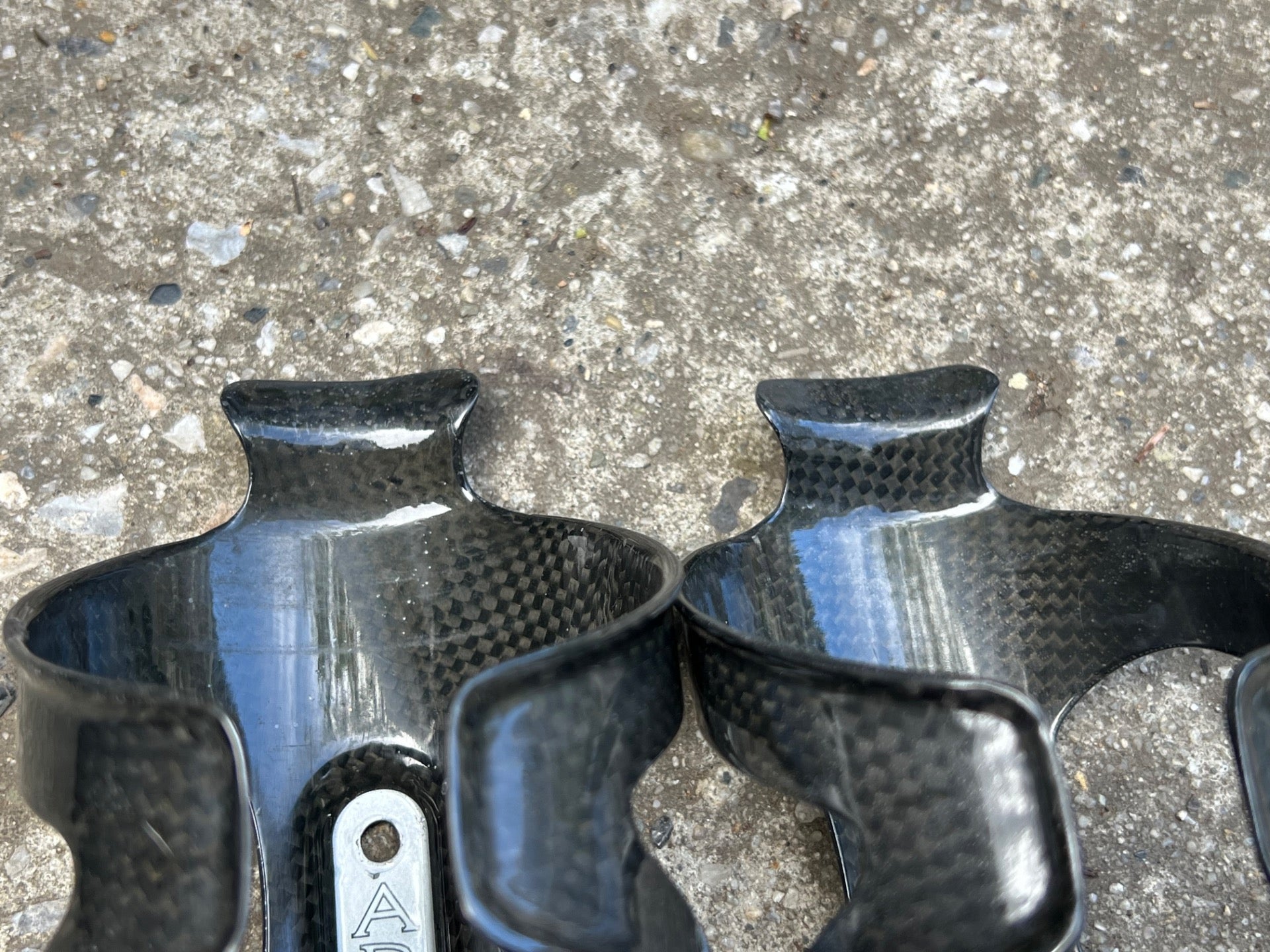 Arundel Carbon Fiber Bottle Cage Set Pair 65 Grams Road Bike Cycling Racing  - Image 4