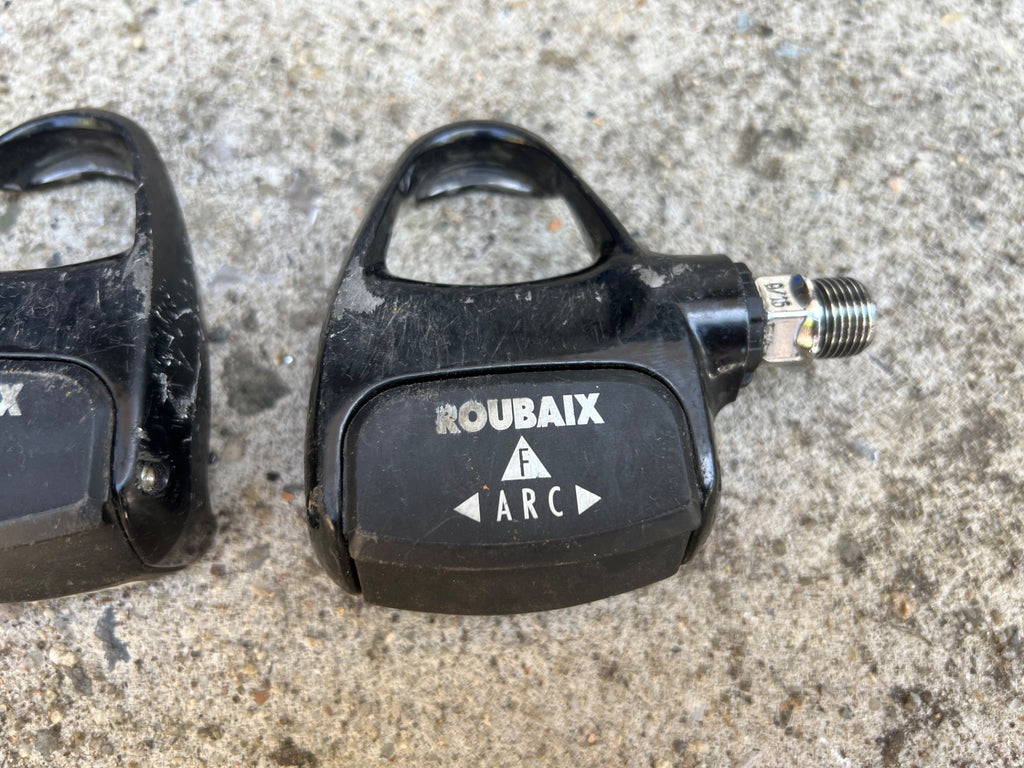 Used Look Roubaix Performance Clipless Pedals Black Vintage Retro Road ARC Gravel-Bicycle Bin