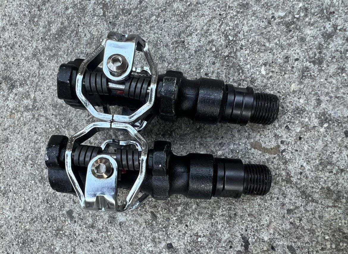 NEW Wellgo SPD WPD-M9 Clipless Pedals & Cleats MTB Gravel Vintage Bike Retro - Image 4