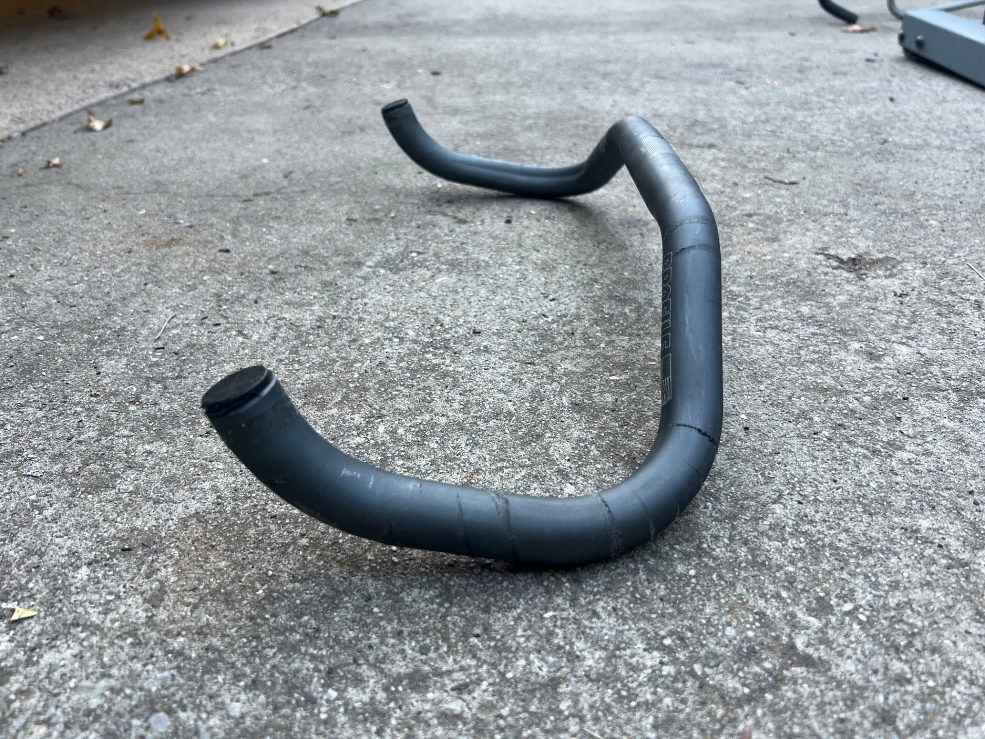 Profile Pursuit Track Bars 26.0x420mm Dark Gray Track Retro Vintage USA Design  - Image 4