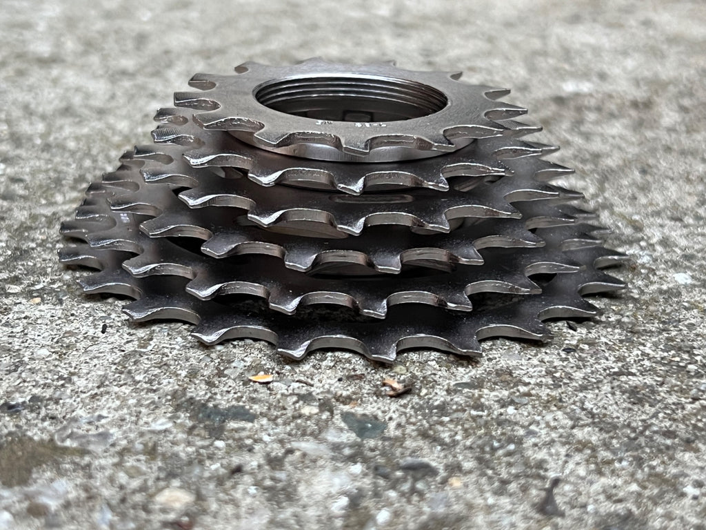 NOS Shimano Dura Ace 13-23T 6 Speed Uniglide Cassette Missing Top Cog Vintage  - Image 4