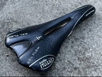 Used NICE Selle Italia Gel Flow Saddle Signo Carbon Titanium Black Road Racing 236g-Bicycle Bin