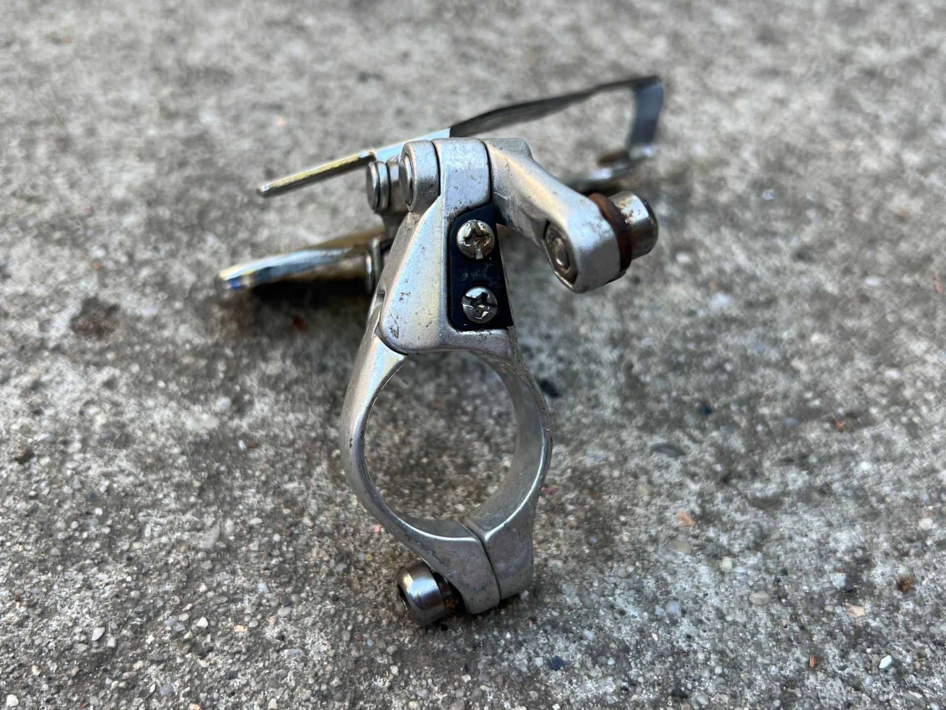 Shimano Deore DX FD-M650 Front Derailleur 28.6mm Bottom Pull Triple MTB Vintage  - Image 4