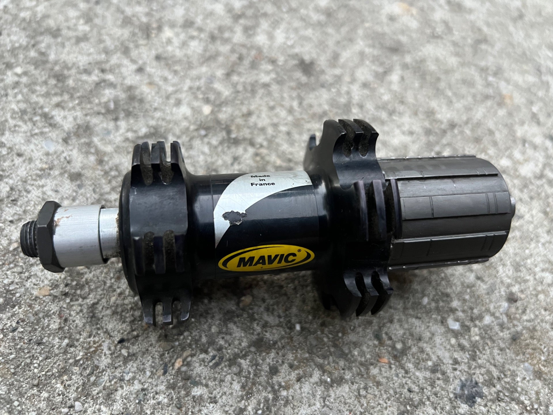 Mavic Ksyrium Equipe 130mm 24H Hole Rear Hub 8-9-10-11 Speed Road Bike Black  - Image 4