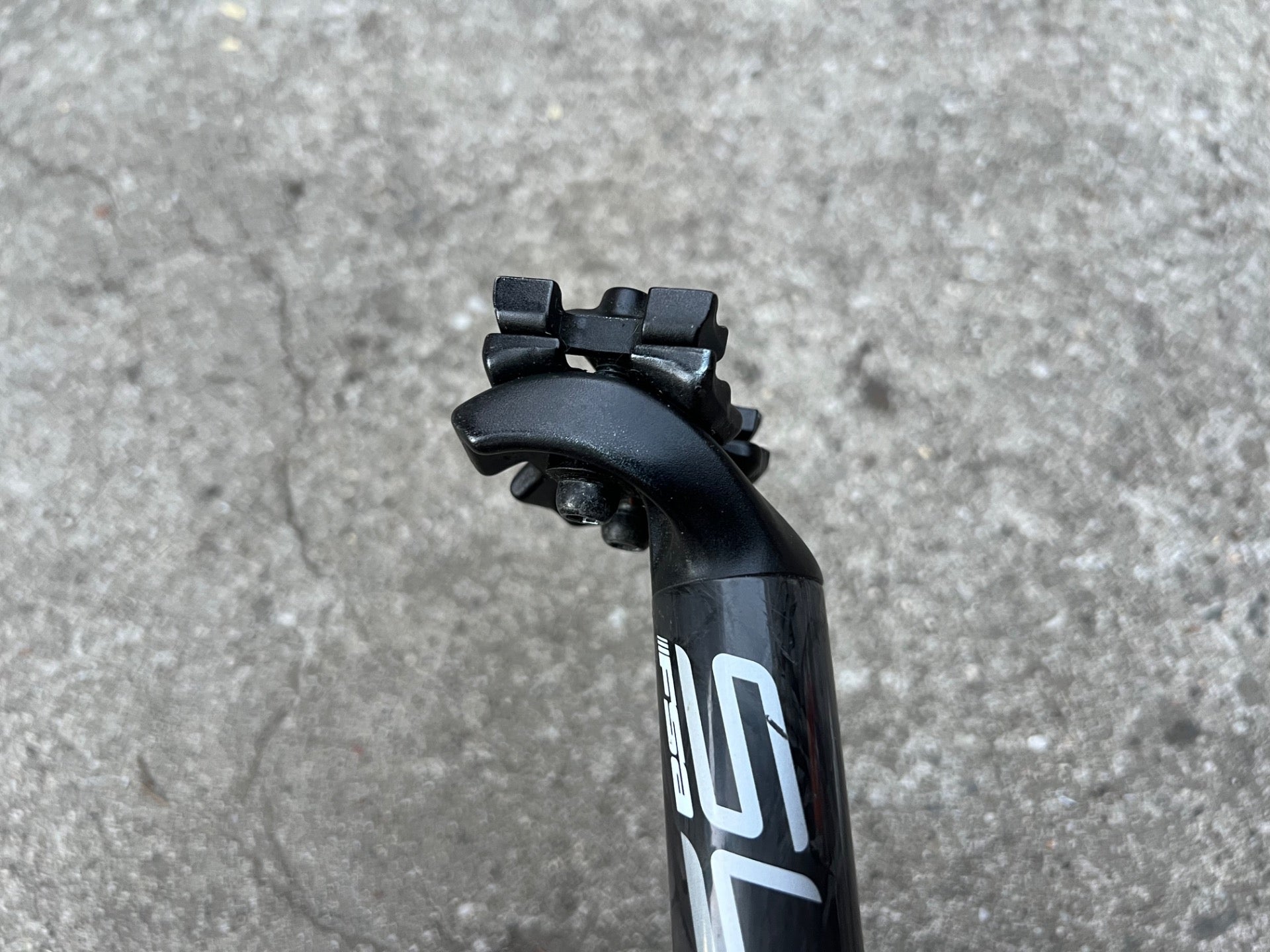 FSA SLK Carbon Seatpost 27.2x350mm Road Bike Gravel Black 222g - Image 4