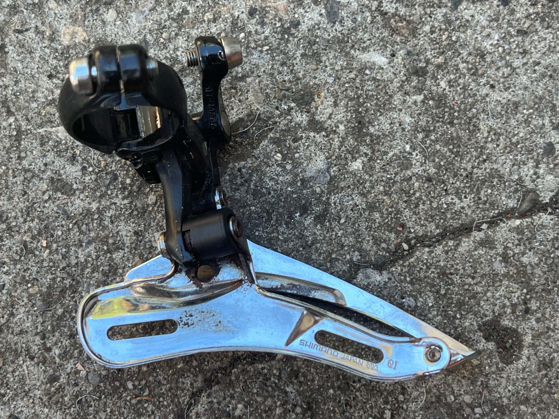 Shimano Deore LX FD-M560 28.6mm Bottom Pull Front Derailleur Vintage MTB Black - Image 4